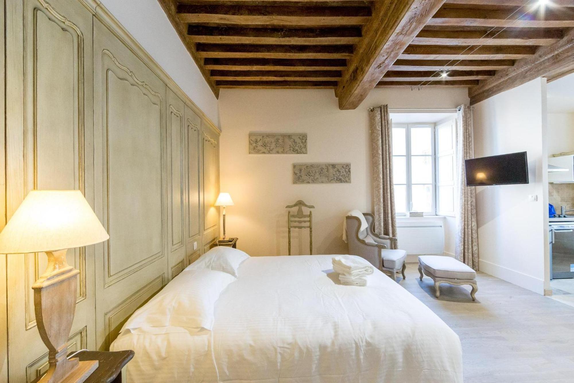 Le Cara - 4 Appartements Calmes Et Chics Au Coeur De Beaune Beaune  Pokoj fotografie